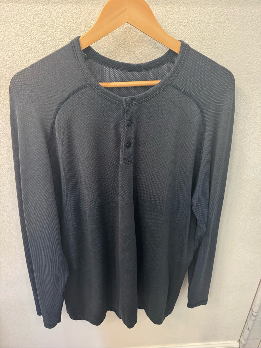 Men's Long-Sleeve Henley Shirt - Charcoal